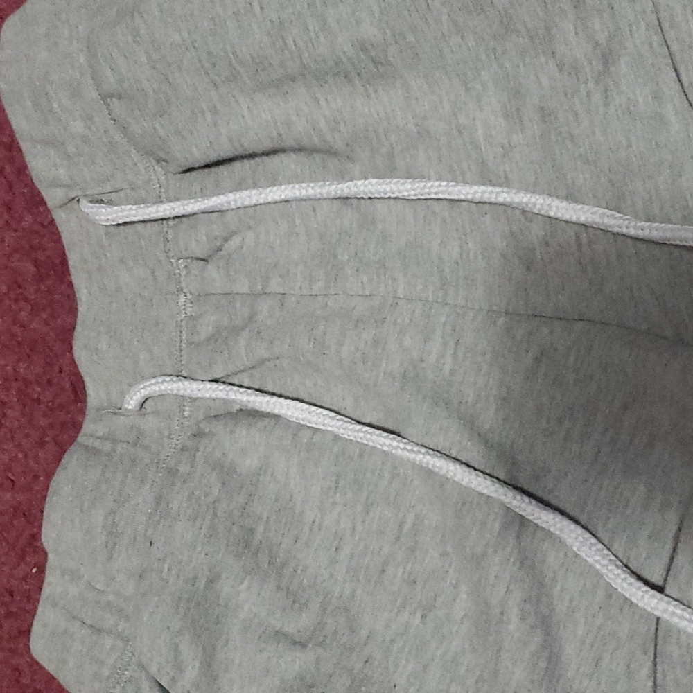 Shorts - Picture 2 of 3